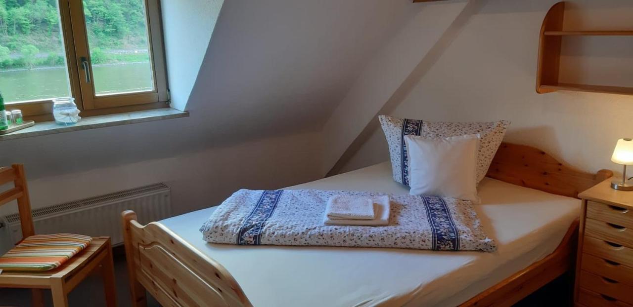 Altes Weingut Broehl Hotell Hatzenport Eksteriør bilde